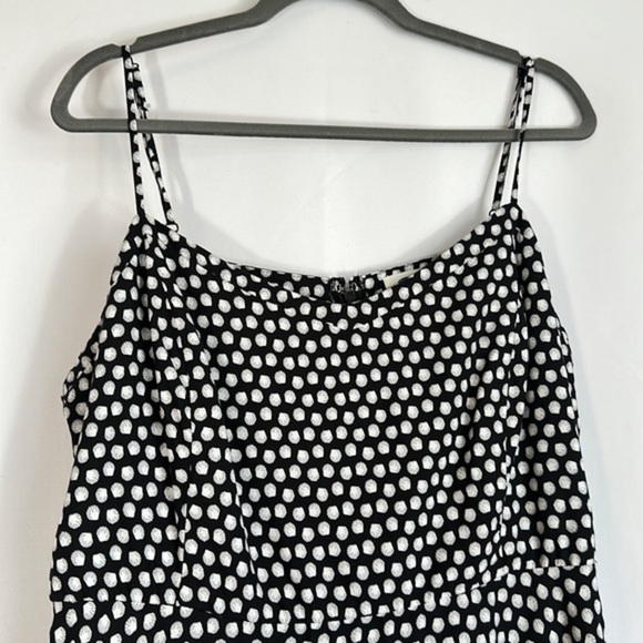Old Navy Black & White Seashell Flowy Summer Dress - Picture 3 of 12